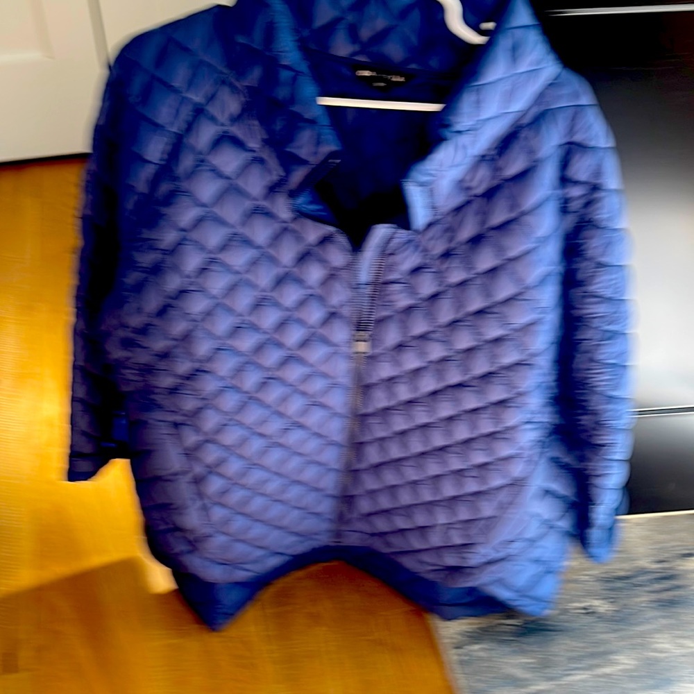 Athleta.  Size 2x. Never worn long sleeve